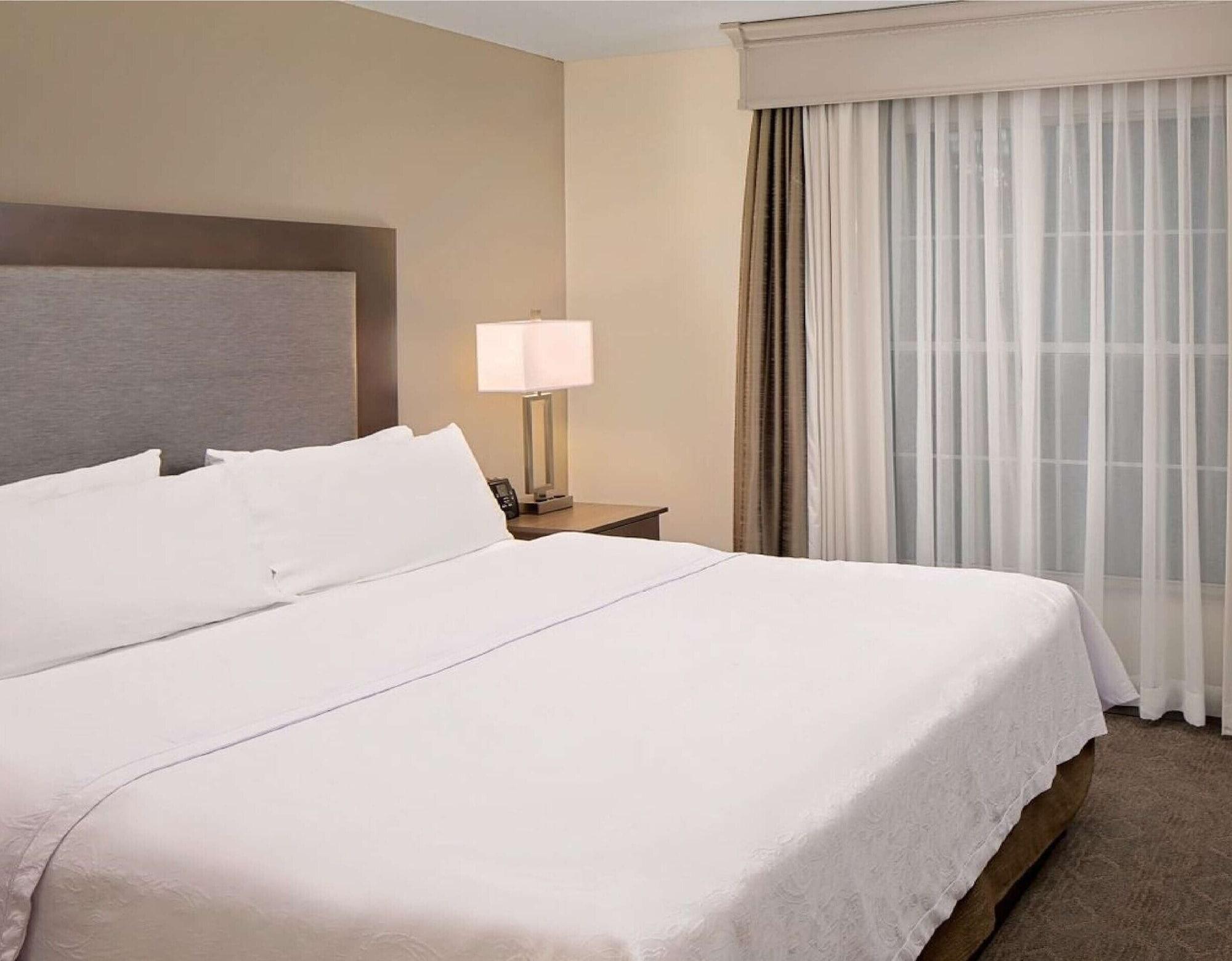 Homewood Suites By Hilton Hartford-Farmington Exterior photo